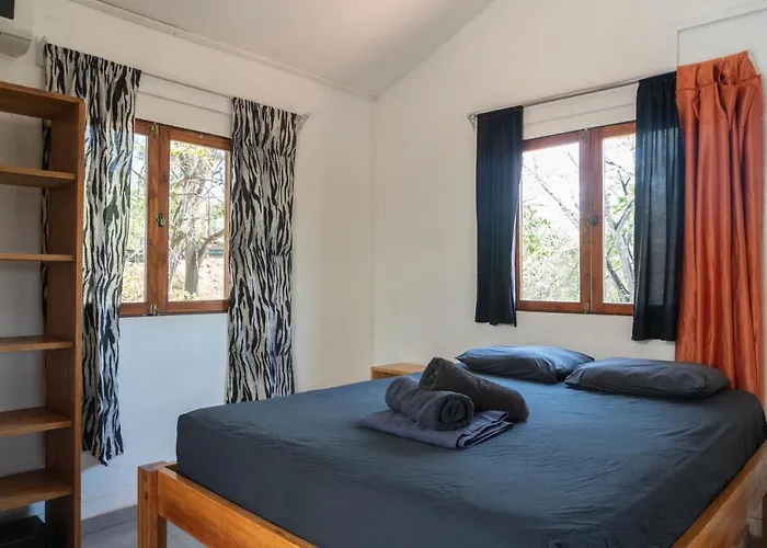 1 Bedroom G-Land Burnt Toast Surfcamp