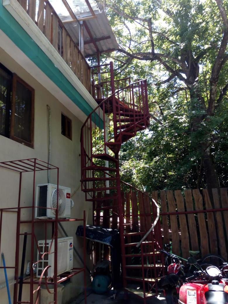 1 Bedroom G-land Burnt Toast Surfcamp Apartment